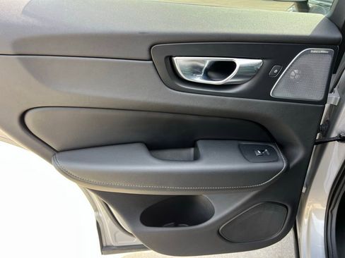 Used 2022 Volvo XC60 T8 Inscription w/ Advanced Package image 21