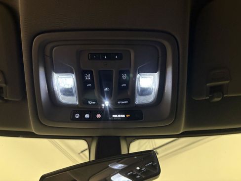 Used 2019 Chevrolet Silverado 1500 LT Trail Boss AWD/4WD image 32