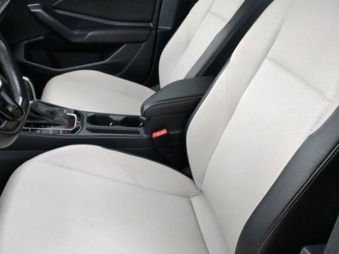 Used 2019 Volkswagen Jetta R-Line FWD image 7