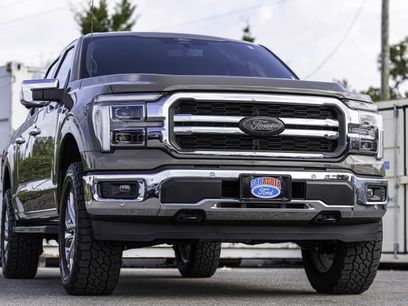 New 2025 Ford F150 Lariat w/ Equipment Group 501A Mid