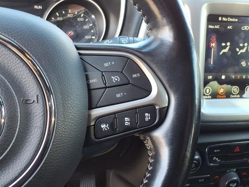 Used 2021 Jeep Compass Latitude w/ Driver Assistance Group image 13