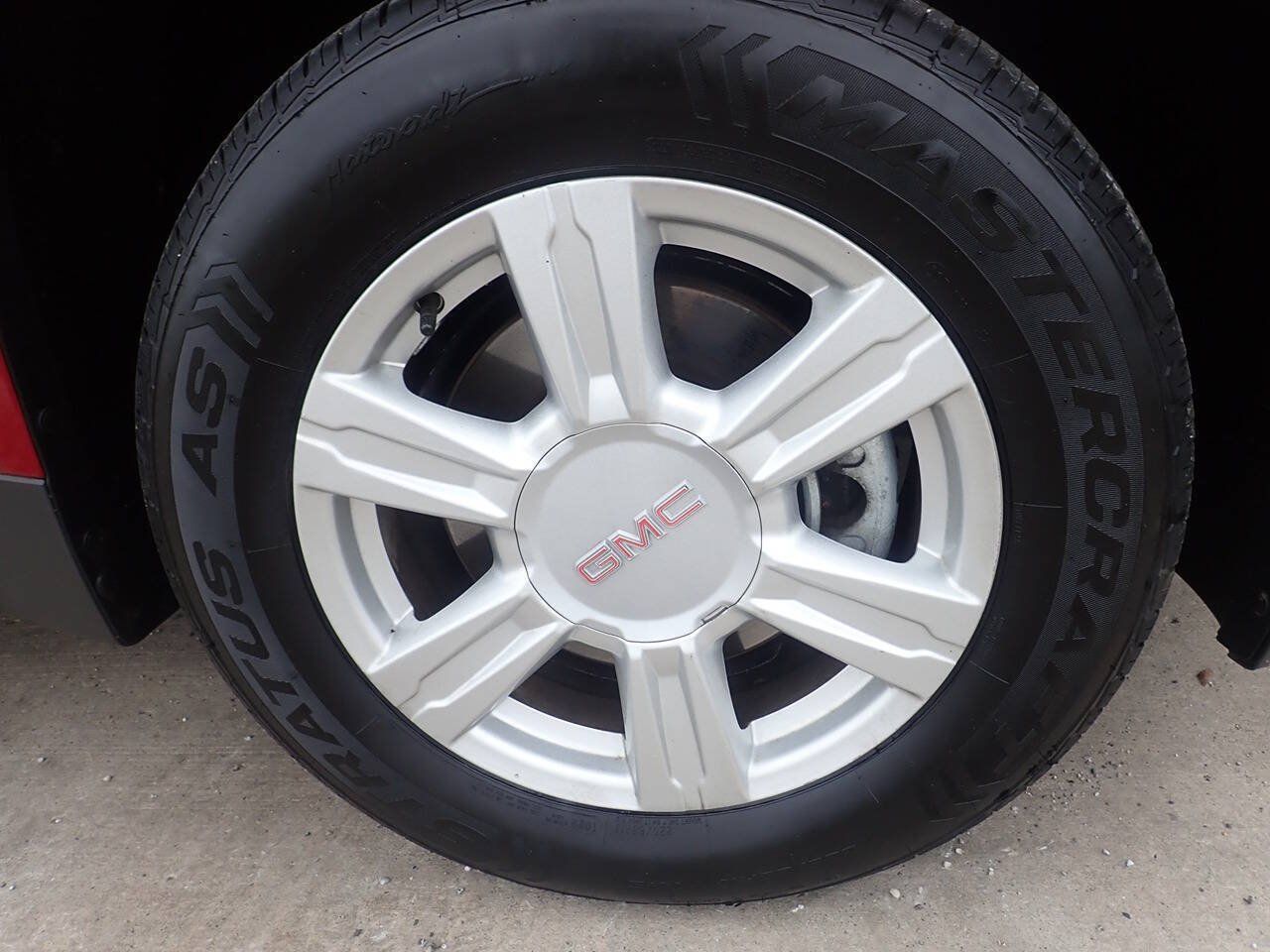 Used 2015 GMC Terrain SLE AWD/4WD image 32