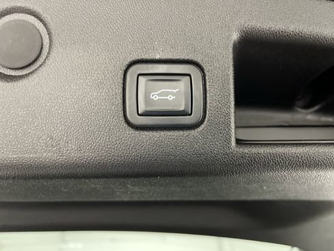 Certified 2022 Chevrolet Equinox LT AWD/4WD image 30