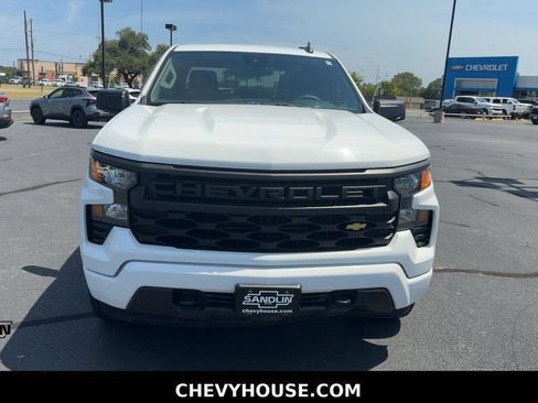 Used 2024 Chevrolet Silverado 1500 Custom AWD/4WD image 3