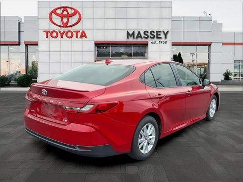 Used 2026 Toyota Camry LE w/ Convenience Package FWD image 3