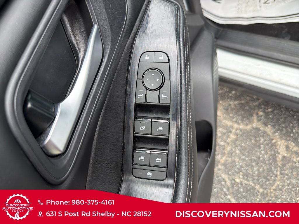 Certified 2024 Nissan Rogue SV FWD image 11