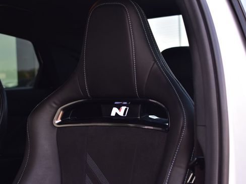 Used 2025 Hyundai Elantra N FWD image 19