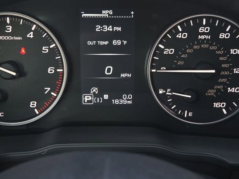 Used 2025 Subaru Forester Premium image 16