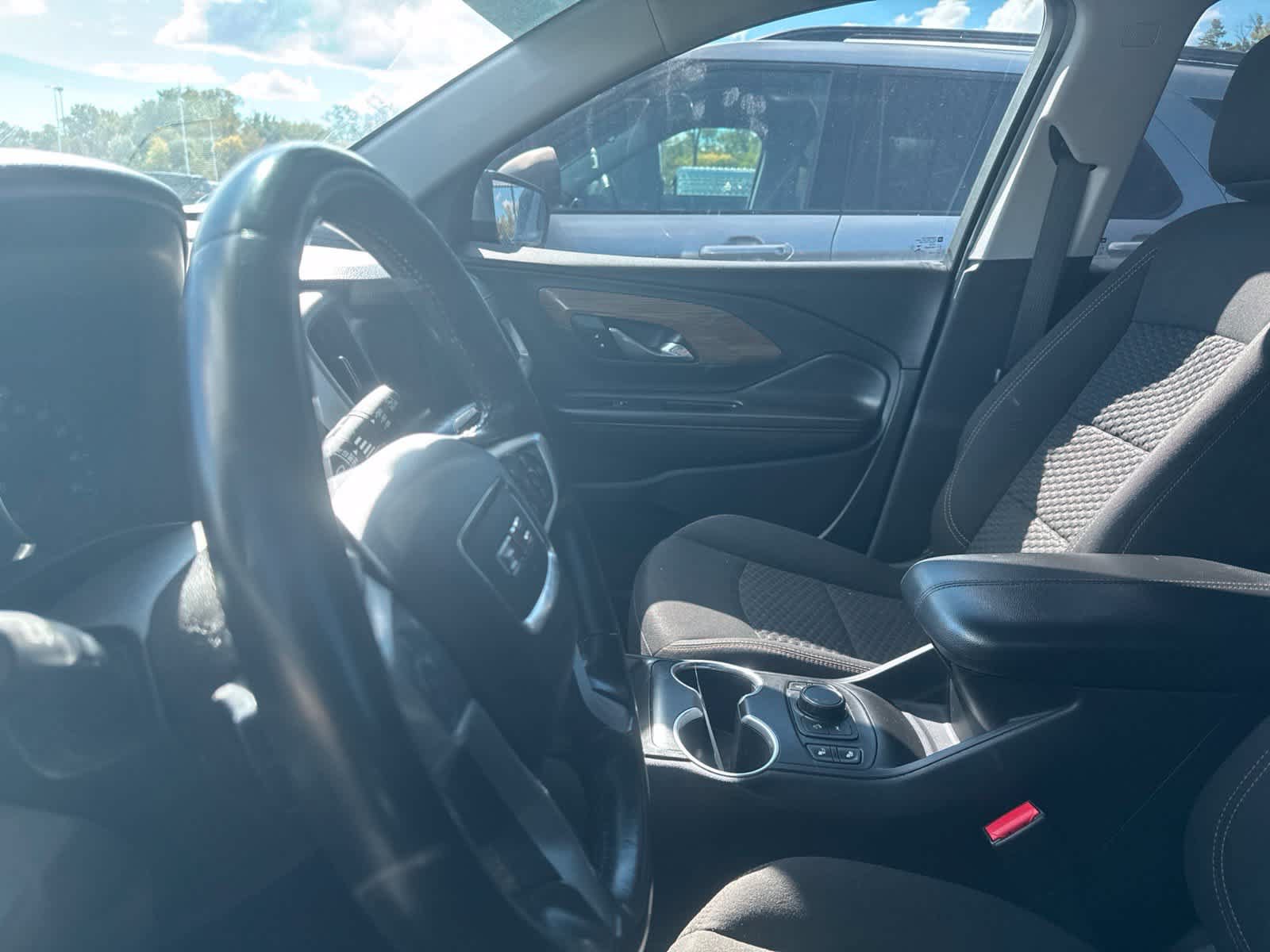 Used 2020 GMC Terrain SLE w/ Driver Convenience Package FWD image 32