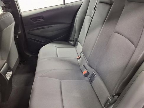 Used 2023 Toyota Corolla LE image 5