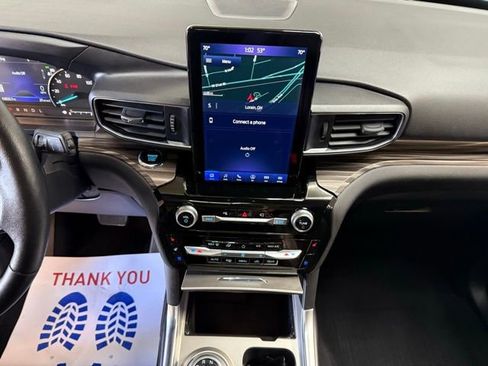 Used 2023 Ford Explorer Limited w/ Limited Technology Package image 26