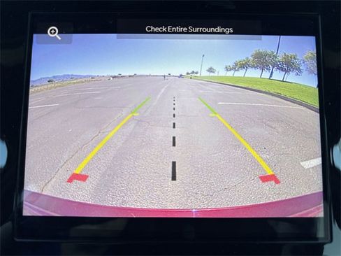 Used 2025 Jeep Grand Cherokee Laredo X image 20