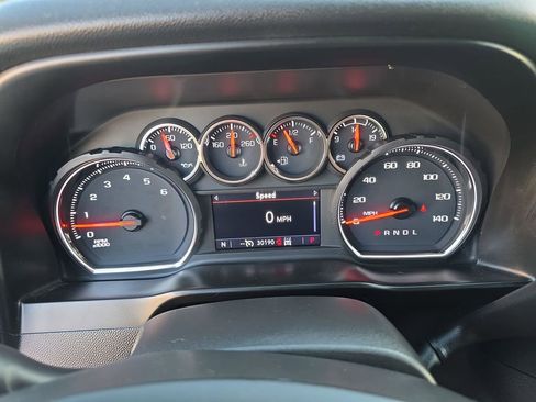 Used 2021 Chevrolet Silverado 1500 LT Trail Boss w/ Bed Protection Package image 12