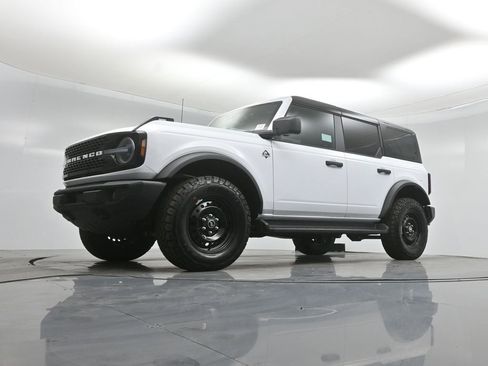 New 2026 Ford Bronco Outer Banks image 44