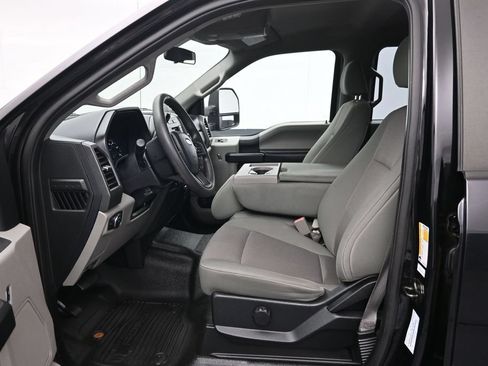 Used 2019 Ford F350 XL w/ Power Equipment Group AWD/4WD image 9