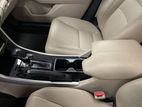 Used 2017 Honda Accord EX-L image 20
