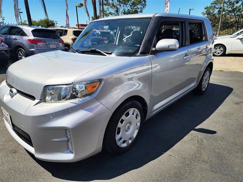 Used 2014 Scion xB image 30