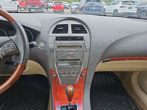 Used 2011 Lexus ES 350 FWD image 9