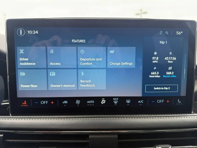Used 2024 Lincoln Corsair Grand Touring w/ Rear Removable Package Tray AWD/4WD image 25