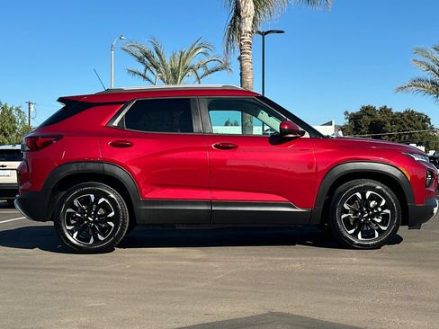 Used 2021 Chevrolet TrailBlazer LT w/ Convenience Package image 3