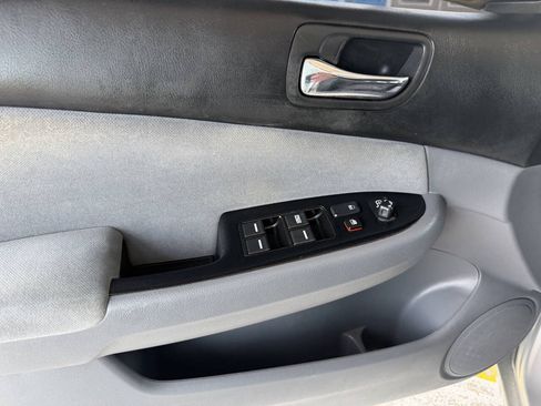 Used 2007 Honda Accord SE image 9