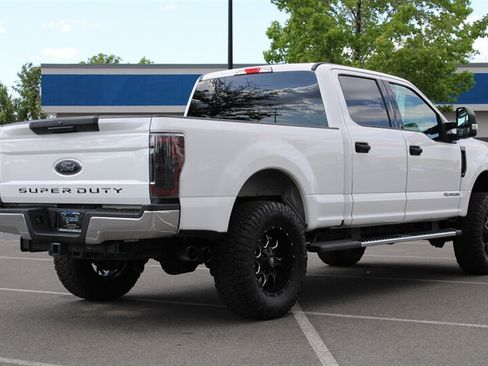 Used 2019 Ford F250 XLT w/ Snow Plow Prep Package AWD/4WD image 10
