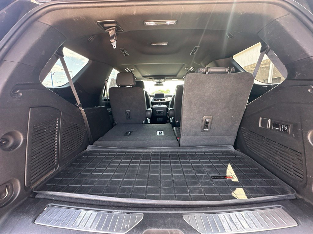 Used 2023 Chevrolet Tahoe RST w/ Luxury Package AWD/4WD image 19
