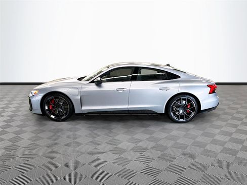 New 2026 Audi RS e-tron GT performance image 4