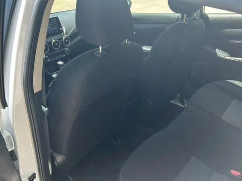 Used 2022 Nissan Sentra SV image 15