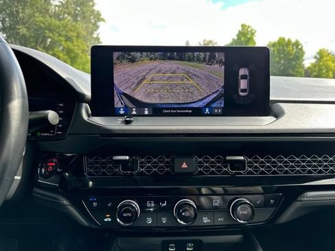Used 2023 Honda Accord Touring image 34