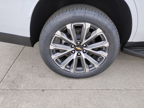 New 2026 Chevrolet Tahoe High Country w/ Sun And Tow Package AWD/4WD image 27
