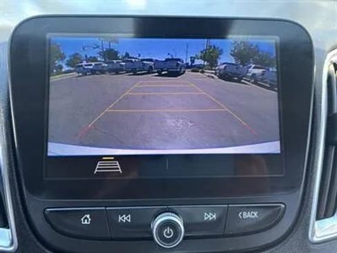 Used 2019 Chevrolet Malibu LT w/ Driver Confidence Package II image 11