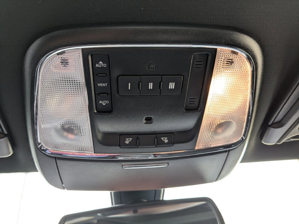 Used 2020 Dodge Charger R/T w/ Plus Group RWD image 23