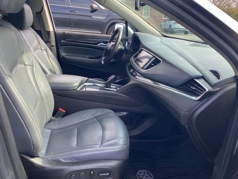 Used 2020 Buick Enclave Premium w/ Sun and Sites Package image 18