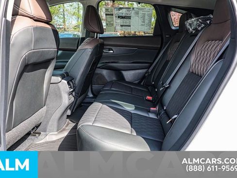 Certified 2025 Nissan Murano Platinum w/ Cargo Package image 21