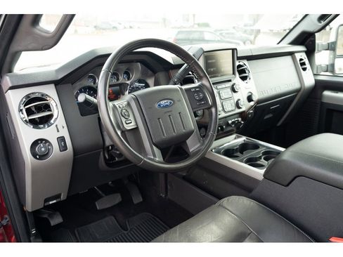 Used 2016 Ford F250 Lariat w/ Lariat Ultimate Package image 5