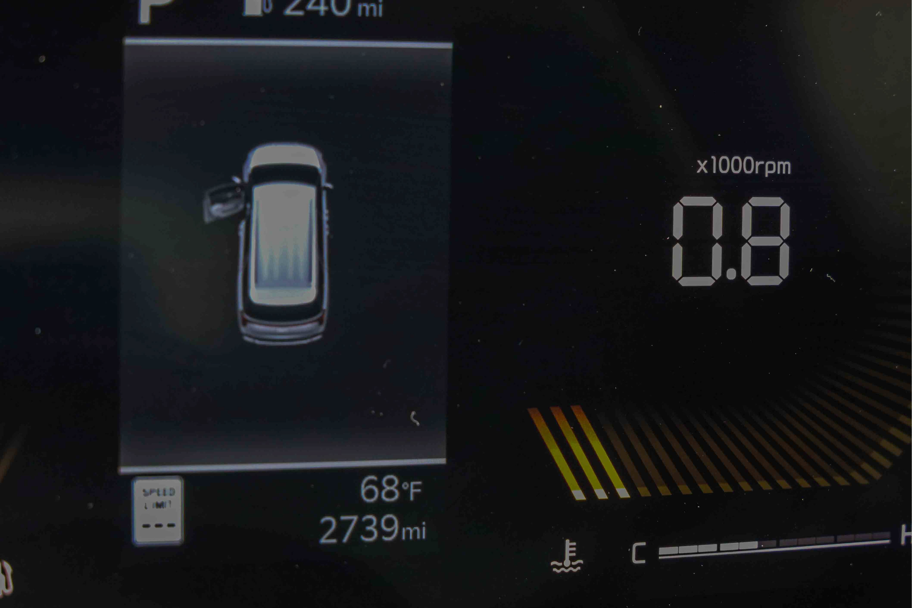 Used 2026 Kia Carnival EX FWD image 8