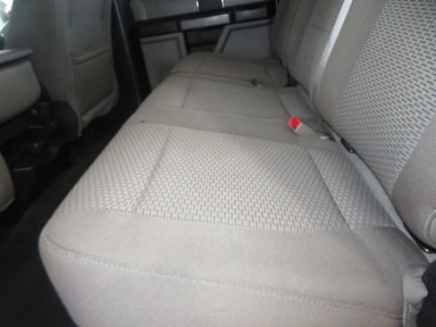Used 2018 Ford F150 XLT AWD/4WD image 24