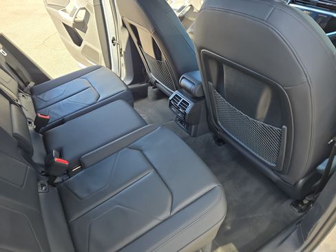 Used 2023 Audi Q3 2.0T Premium w/ Black Optic Package image 11