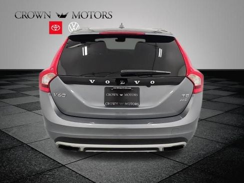 Used 2017 Volvo V60 T5 Cross Country w/ Convenience Package AWD/4WD image 5