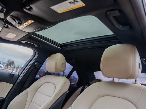 Used 2020 Mercedes-Benz C 300 Sedan image 28