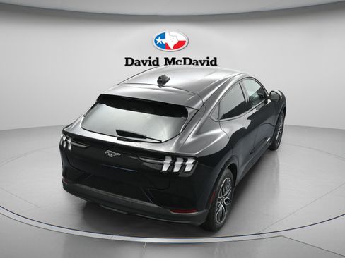 Used 2025 Ford Mustang Mach-E Premium AWD/4WD image 41
