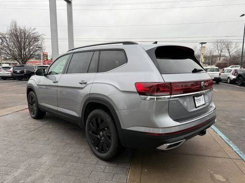 New 2026 Volkswagen Atlas SE image 4