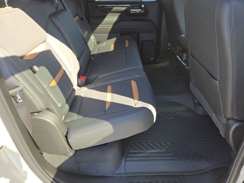 New 2026 GMC Sierra 2500 AT4 w/ AT4 Premium Plus Package image 31