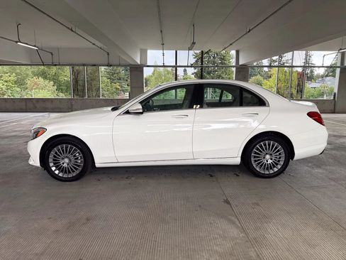 Used 2015 Mercedes-Benz C 300 4MATIC Sedan w/ Premium 1 Package image 8