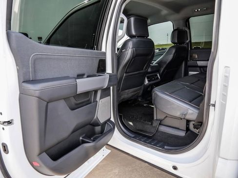 Used 2024 Ford F250 Lariat image 23