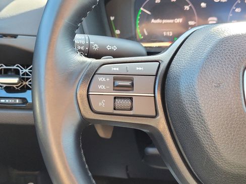 Certified 2025 Honda Accord Sport image 19