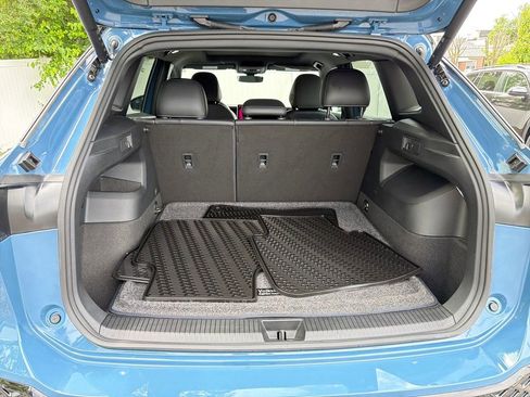 Used 2025 Volkswagen Tiguan SE R-Line AWD/4WD image 27