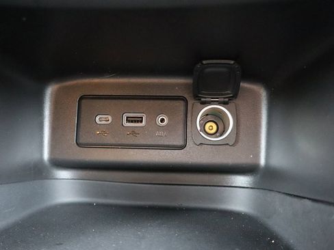 Used 2023 Chevrolet Equinox RS image 15