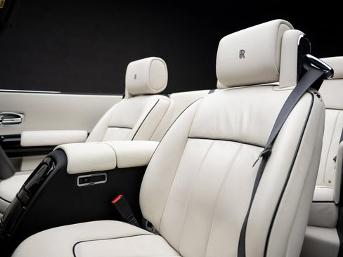 Used 2013 Rolls-Royce Phantom Drophead Coupe RWD image 62